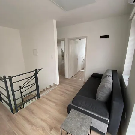 Hajnal Apartmanhaz Διαμέρισμα