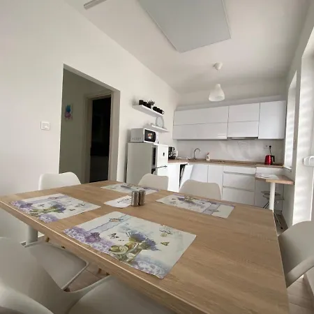 Hajnal Apartmanhaz Διαμέρισμα Hajdúszoboszló