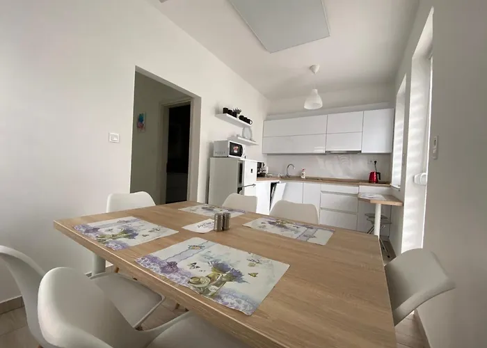 Hajnal Apartmanhaz 아파트 Hajdúszoboszló