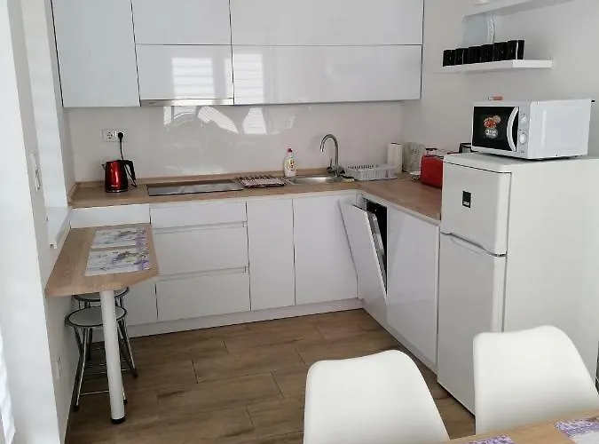 아파트 Hajnal Apartmanhaz