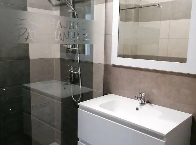 Hajnal Apartmanhaz 아파트 *