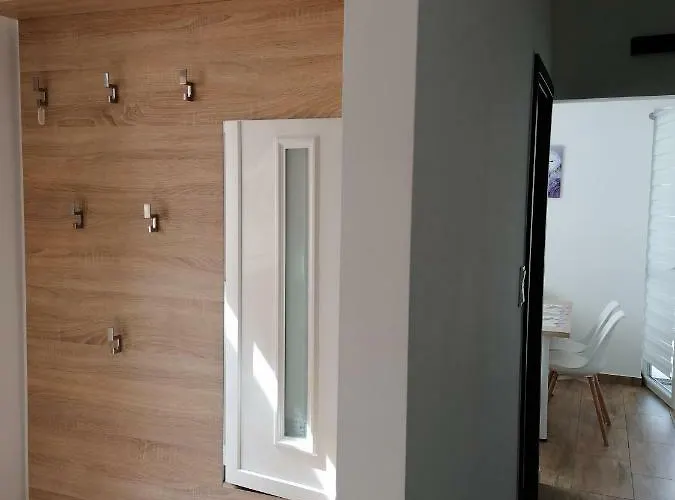 아파트 Hajnal Apartmanhaz