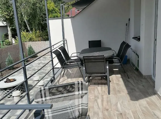아파트 Hajnal Apartmanhaz