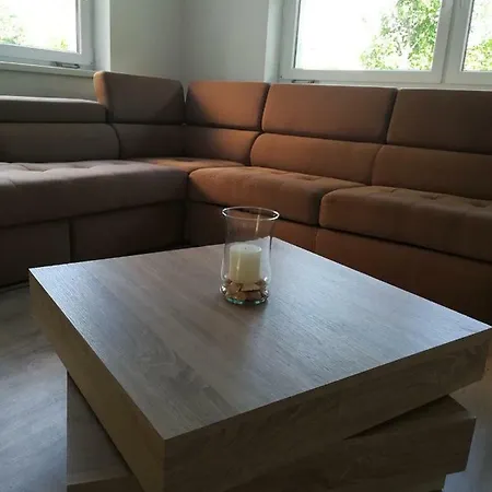 דירה Hajnal Apartmanhaz