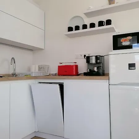 Hajnal Apartmanhaz *