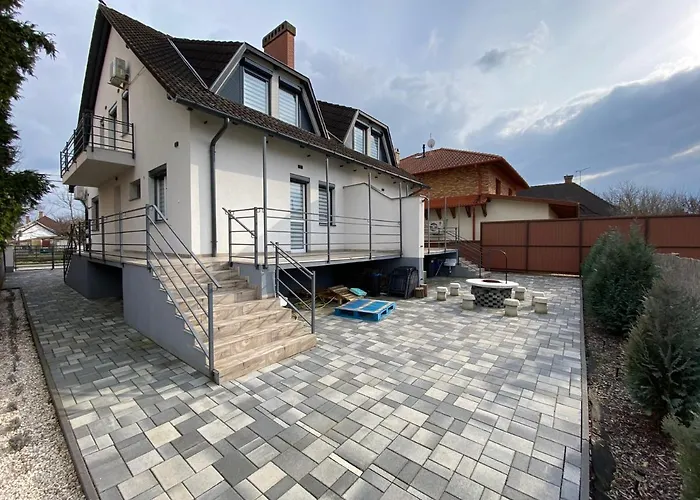 公寓 Hajnal Apartmanhaz