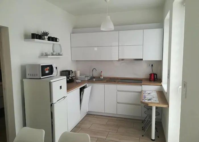Hajnal Apartmanhaz 公寓 *
